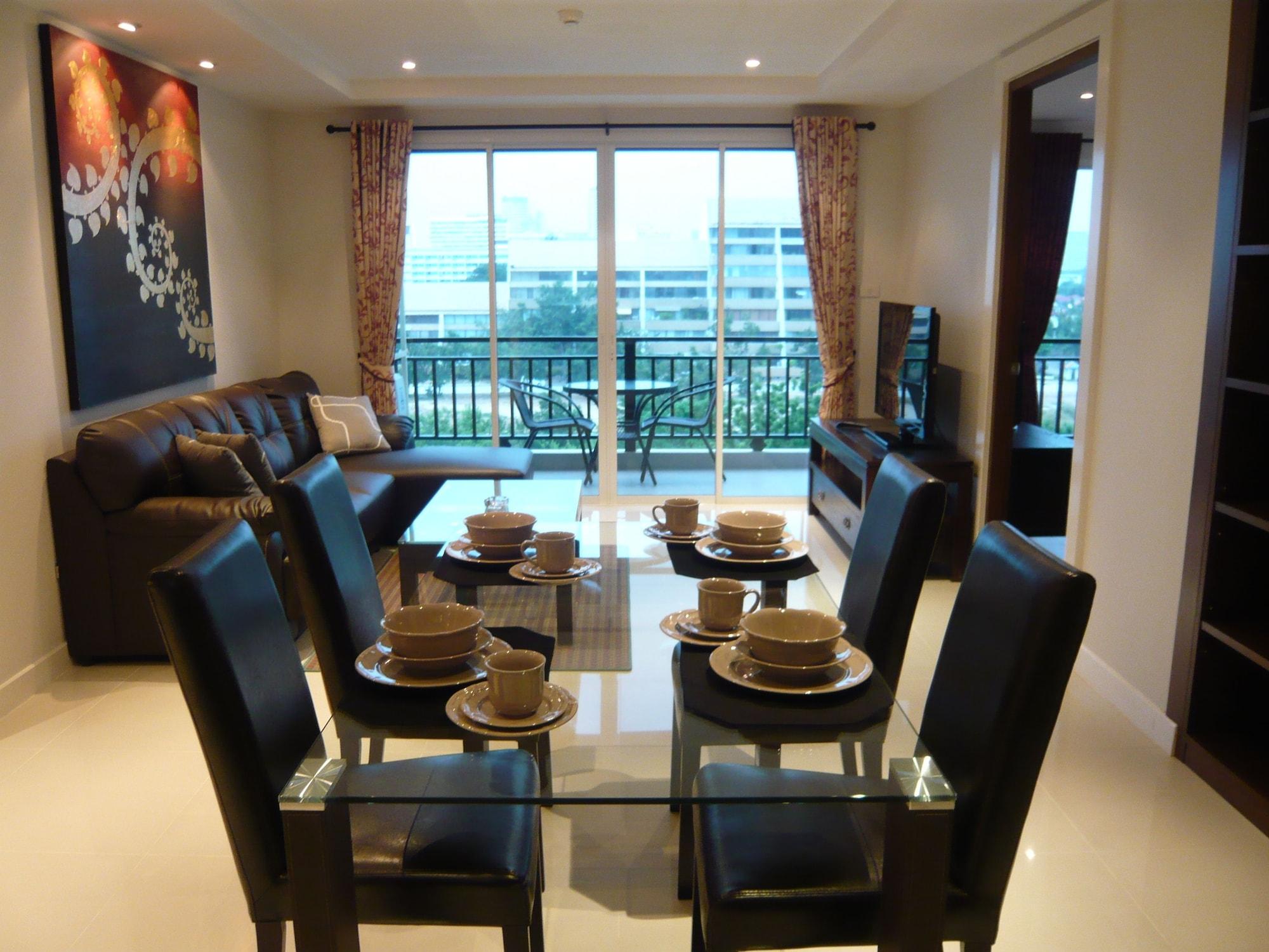 Jomtien Beach Penthouses Extérieur photo